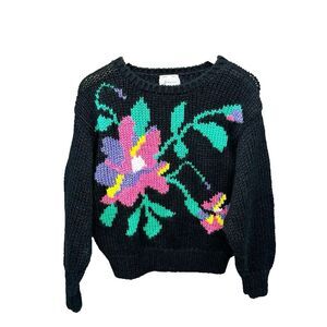 Hand Knit Floral Long Sleeved Pullover Sweater, Grandma-core Sz M Warm & Soft
